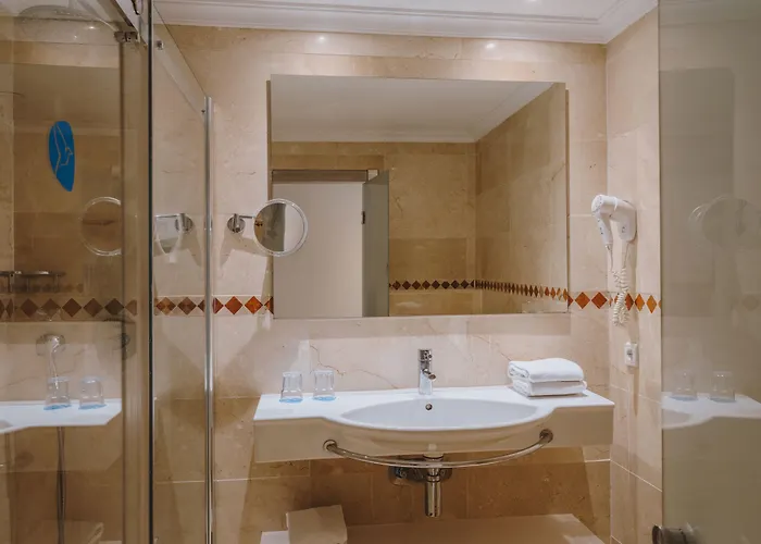 Szálloda Grupotel Aguait & - Adults Only