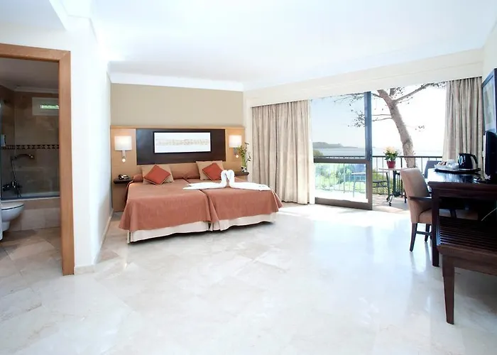 Grupotel Aguait & - Adults Only