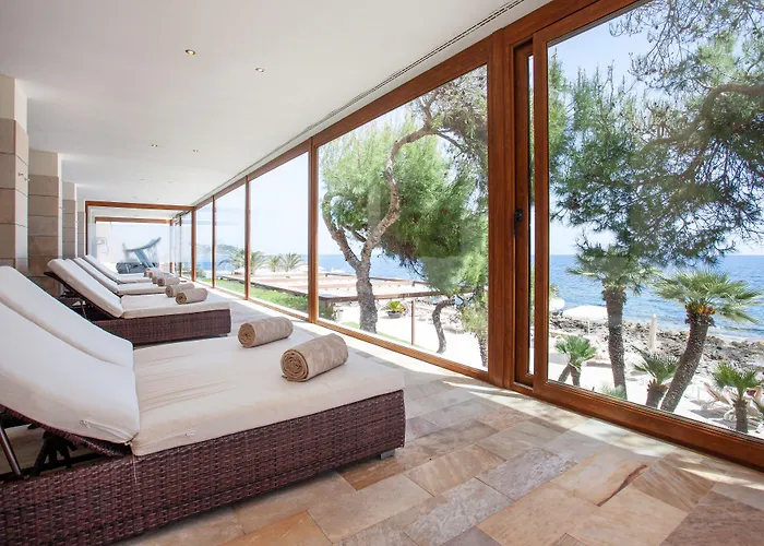 Grupotel Aguait & - Adults Only