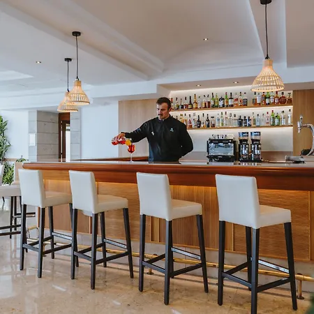 فندق Grupotel Aguait & - Adults Only كالا راتخاذا